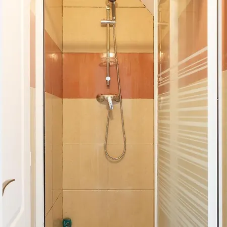 Apartment Leon Gambetta F2 Terrasse Jardin Drancy