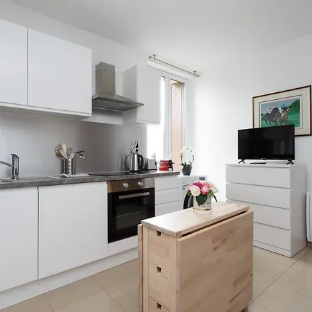 Apartment Leon Gambetta F2 Terrasse Jardin *